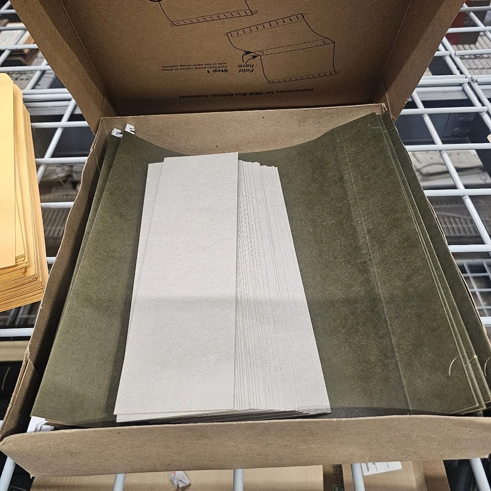 Universal Olive Green Box-Bottom Hanging Letter Size File Folders (Set 24)